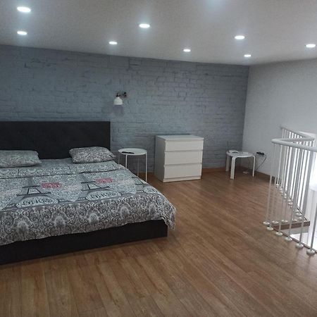 Smart City Apartament Leopoli Esterno foto
