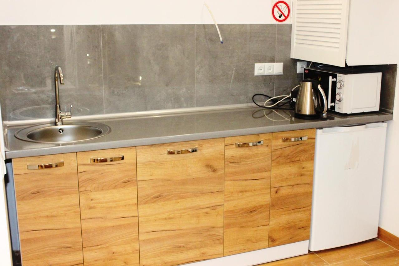 Smart City Apartament Leopoli Esterno foto
