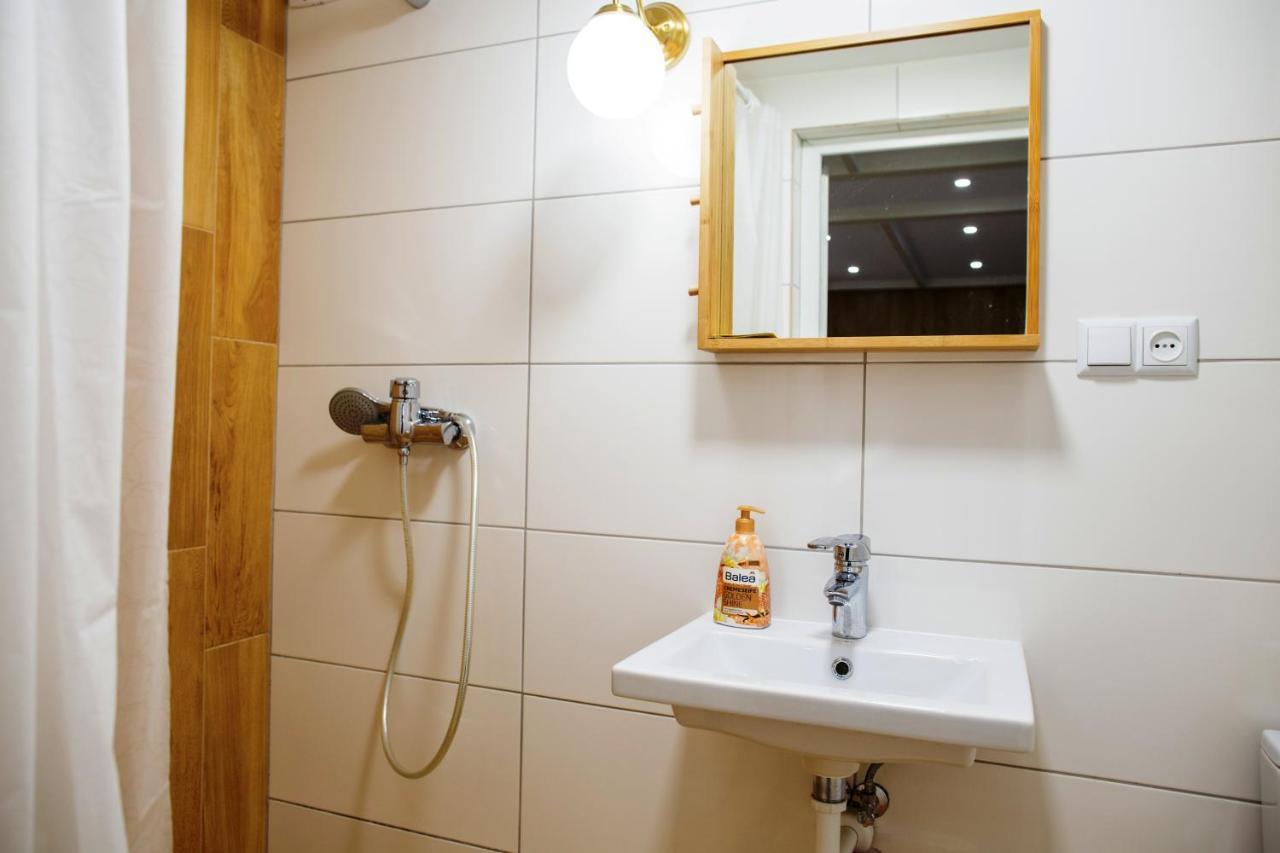 Smart City Apartament Leopoli Esterno foto